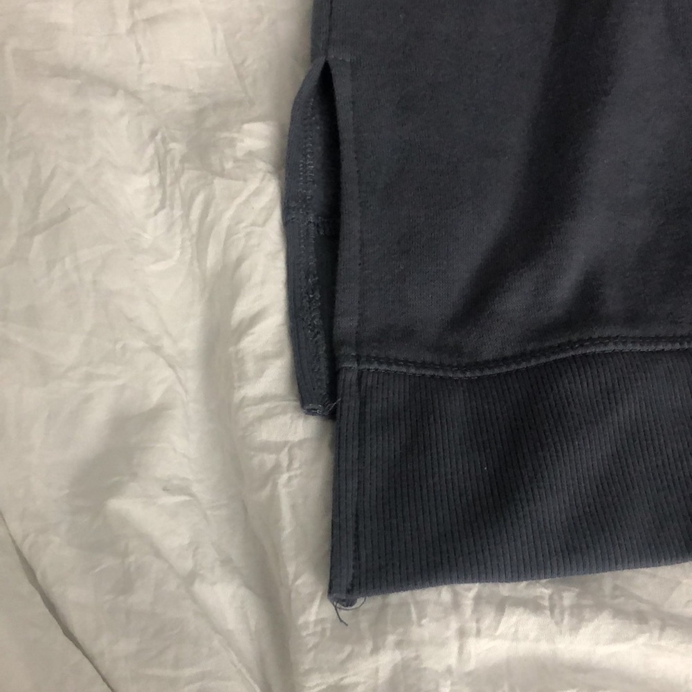 Blue pullover - Picture 6 of 6